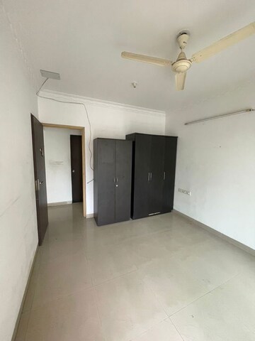 Room in 3 BHK Apartment at Nahar Amrit Shakti, Chandivali – for Rent