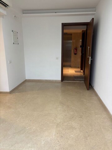 Room in 1 BHK Apartment at Hiranandani Zen Maple, Powai – for Rent