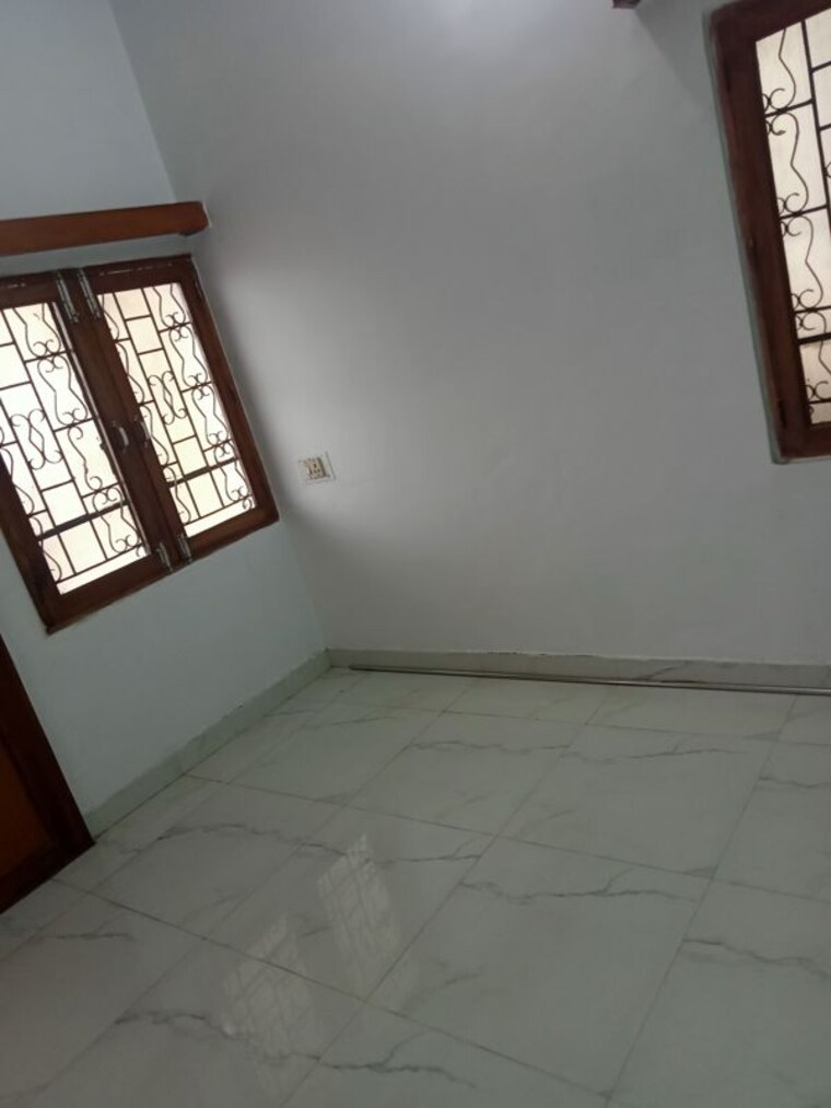 Room, aliganj 1 Bedroom 950 Sq.Ft. Independent House In Aliganj Lucknow 10074317