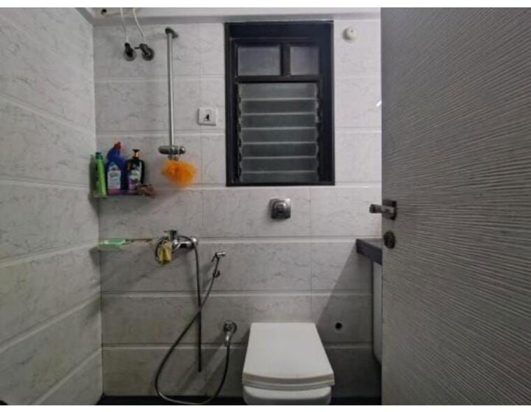 Bathroom, db-orchid-suburbia 2 Bedroom 870 Sq.Ft. Apartment In Kandivali West Mumbai 10074329