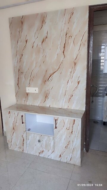 Room in 2 BHK Apartment at Signature Global Synera, Sector 81 – for Rent