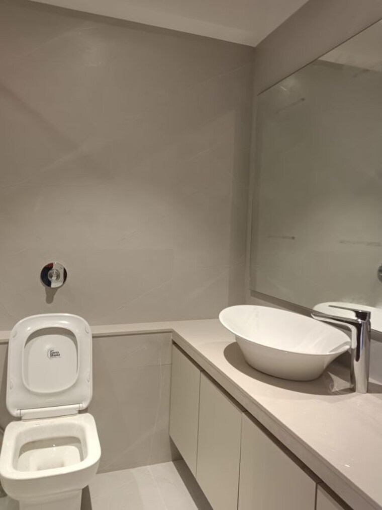 Bathroom, sunrise-chs-khar 3 Bedroom 1100 Sq.Ft. Apartment In Khar West Mumbai 10074353
