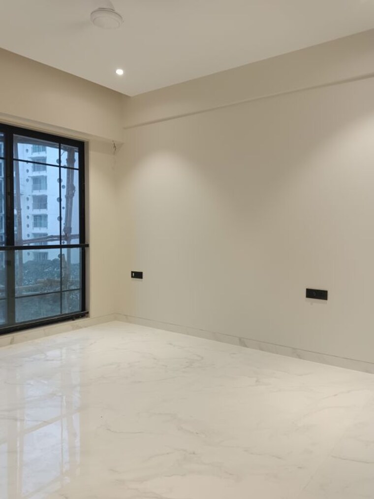 Room, sunrise-chs-khar 3 Bedroom 1100 Sq.Ft. Apartment In Khar West Mumbai 10074353