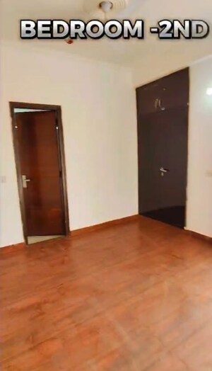 Room in 3 BHK Apartment at Casa Woodstock, Sector 16c Greater Noida – for Sale