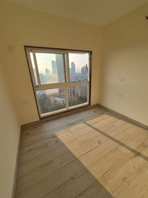 2 BHK + Servant Room Apartment For Rent in Hubtown Ackruti Aditya