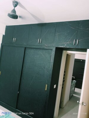 Furnished Amenities in 3 BHK Apartment at Signature Global Synera, Sector 81 – for Rent