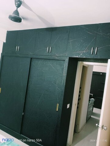 Furnished Amenities in 3 BHK Apartment at Signature Global Synera, Sector 81 – for Rent