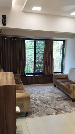 1 BHK + Pooja Room Apartment For Sale in Juhu Abhishek Chs Ltd