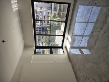 Bedroom in 3 BHK Apartment at Mehta Lilium, Santacruz West – for Rent