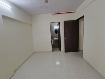 Room in 2 BHK Apartment at Veena Senterio, Chembur – for Rent