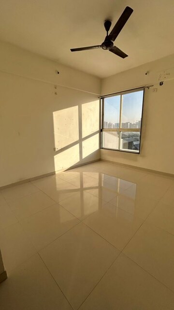 Room in 2 BHK Apartment at Shubh Evan, Mundhwa – for Rent