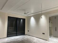 5 BHK + Pooja Room,Servant Room,Study Room,Extra Room Builder Floor For Rent in Green Fields Colony