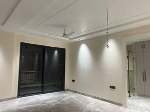 5 BHK Builder Floor For Rent in Green Fields Colony