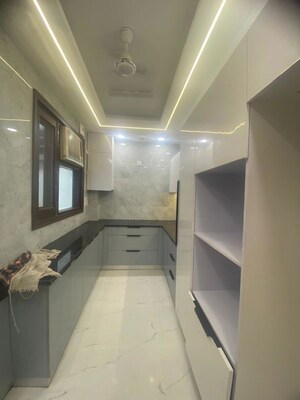 Building Lobby in 3 BHK Builder Floor at Malviya Nagar – for Sale