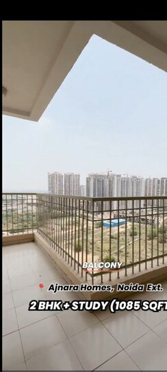 2.5 BHK + Study Room Apartment For Sale in Ajnara Homes