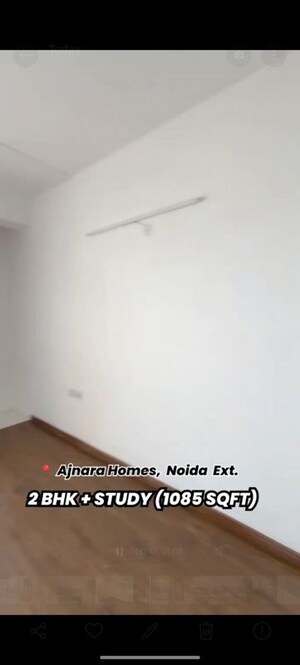 Room in 2.5 BHK Apartment at Ajnara Homes, Sector 16b Greater Noida – for Sale