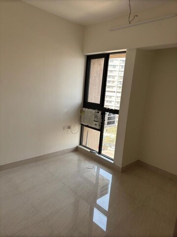 2 BHK Apartment For Rent in Lodha Quality Home Tower 2, Majiwada