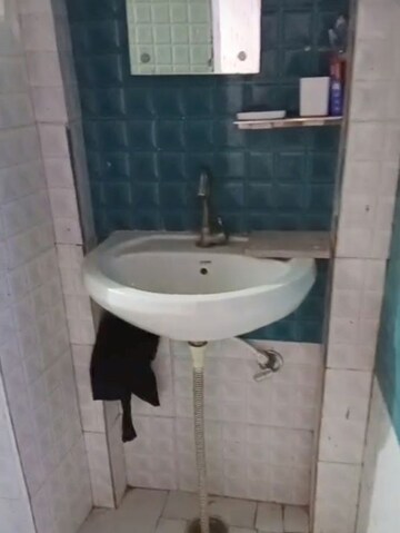 Bathroom in 1 BHK Villa at Aliganj – for Rent