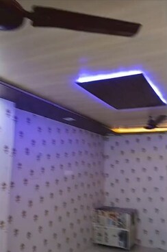 1 BHK + Study Room Villa For Rent in Aliganj