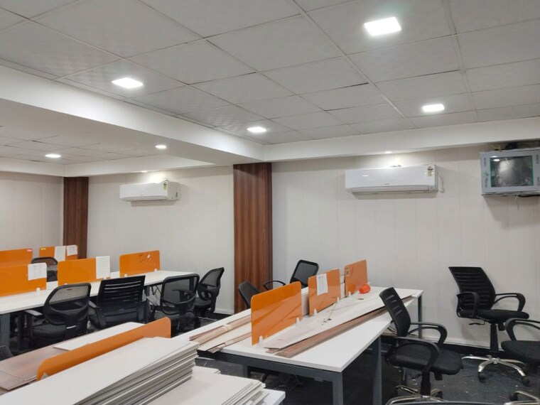 Team Area, sector 3 Commercial Office Space 1250 Sq.Ft. In Sector 3 Noida 10074493