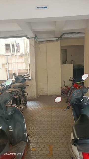 Parking in 1 BHK Apartment at Venus Garden, Kharadi – for Rent