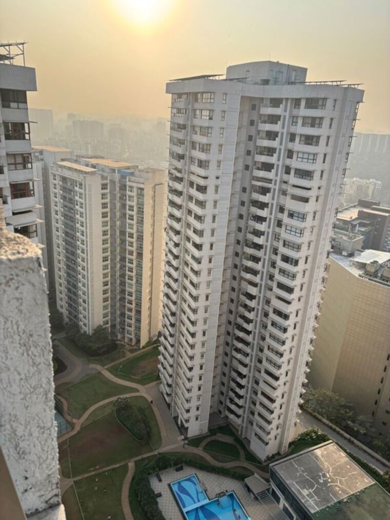 Team Area, l-t-emerald-isle 3 Bedroom 2100 Sq.Ft. Apartment In Powai Mumbai 10074481