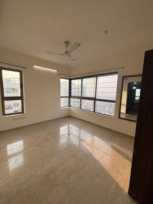 Room in 3 BHK Apartment at L&T Emerald Isle, Powai – for Rent