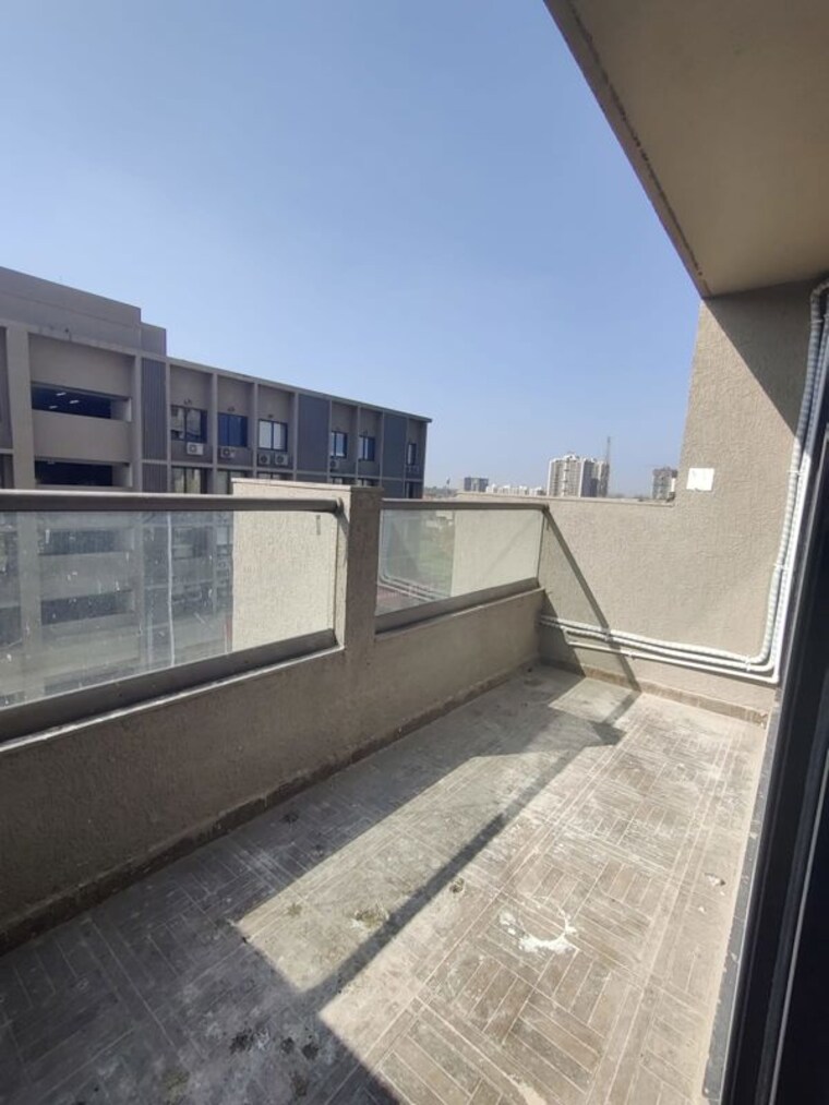 Balcony, gota Commercial Office Space 933 Sq.Ft. In Gota Ahmedabad 10074505