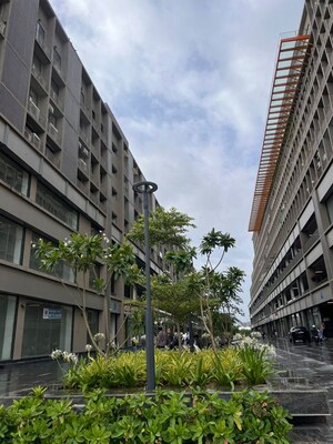  Office Space – Exterior View View at Gota - for Rent