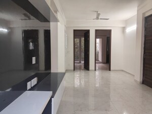 Building Lobby in 2.5 BHK Builder Floor at Smart World Gems, Sector 89 – for Rent