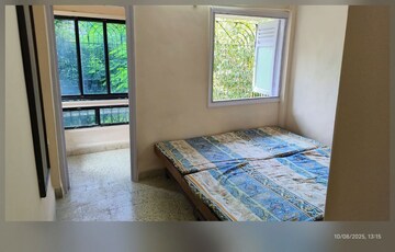 Bedroom in 2 BHK Apartment at Jumbo Darshan, Andheri East – for Rent