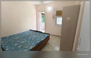 Bedroom in 2 BHK Apartment at Jumbo Darshan, Andheri East – for Rent