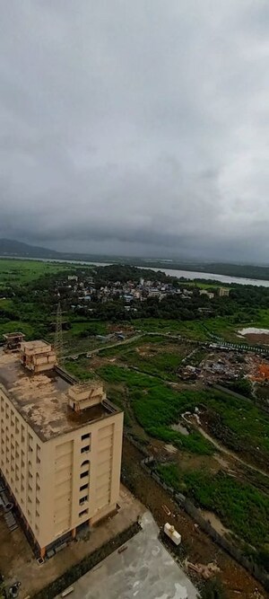 Plot Area in Studio Apartment at Hiranandani Estate Solitaire C, Ghodbunder Road – for Rent