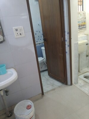 Bathroom in 2 BHK Apartment at Arun Vihar Sector 37, Sector 37 – for Rent