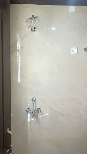 Bathroom in 1 RK Builder Floor at Ardee Mall, Sector 52 – for Rent