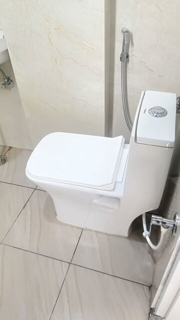 Bathroom in 1 RK Builder Floor at Ardee Mall, Sector 52 – for Rent