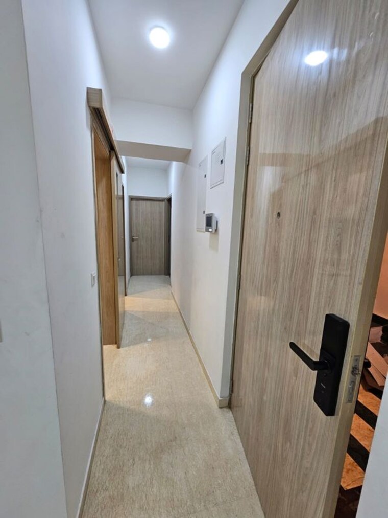 undefined, smart-world-gems 2.5 Bedroom 1150 Sq.Ft. Apartment In Sector 89 Gurgaon 10074616