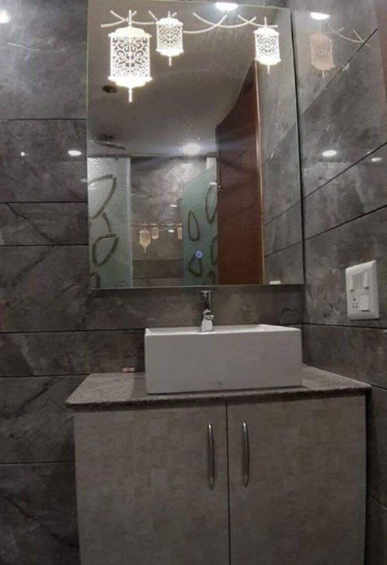 Kitchen, lajpat nagar 4 3 Bedroom 1200 Sq.Ft. Builder Floor In Lajpat Nagar 4 Delhi 10074631