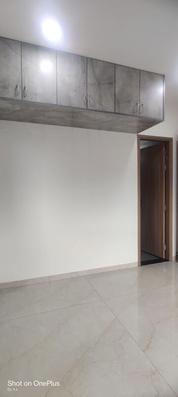 Room in 1 BHK Apartment at Godrej Urban Park, Chandivali – for Rent