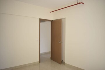 Room in 2 BHK Apartment at Kohinoor Westview Reserve, Wakad – for Sale