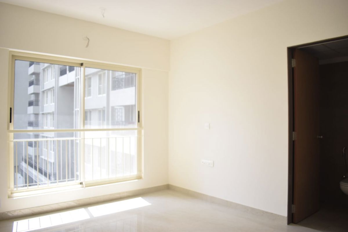 2 BHK Apartment For Sale in Kohinoor Westview Reserve