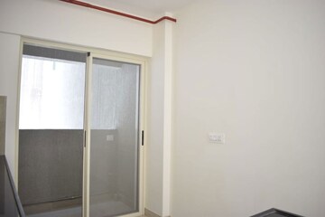 Room in 2 BHK Apartment at Kohinoor Westview Reserve, Wakad – for Sale