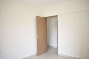 Room in 2 BHK Apartment at Kohinoor Westview Reserve, Wakad – for Sale