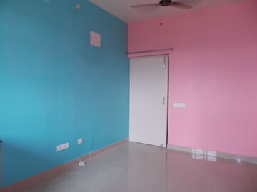 Room in 1 BHK Apartment at Ambuja Neotia Utalika The Condoville, Mukundapur – for Rent