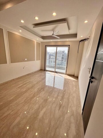 Room in 3 BHK Builder Floor at Ansal Sushant Lok I, Sector 43 – for Rent