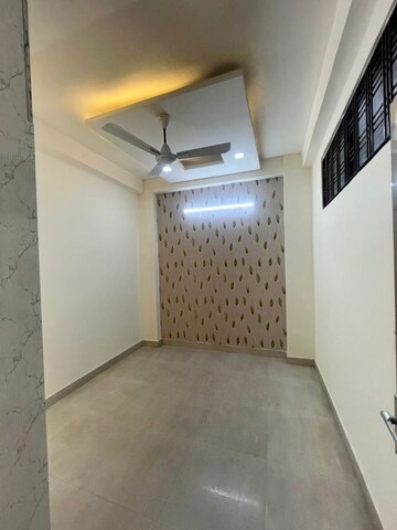 Room in 2 BHK Builder Floor at Vasundhara Sector 1 – for Rent