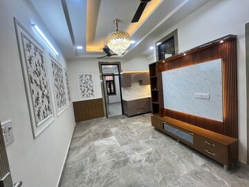 Kitchen in 2 BHK Builder Floor at Vasundhara Sector 1 – for Rent