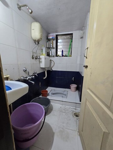 Team Area in 1 BHK Apartment at Amrut Aangan, Kalwa – for Sale