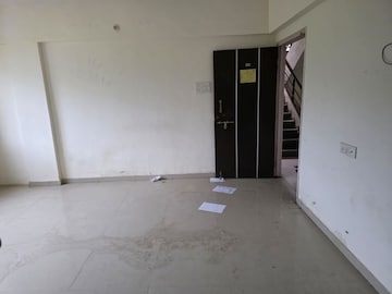Room in 1 BHK Apartment at Nehru Nagar Sharada CHS, Kurla East – for Rent