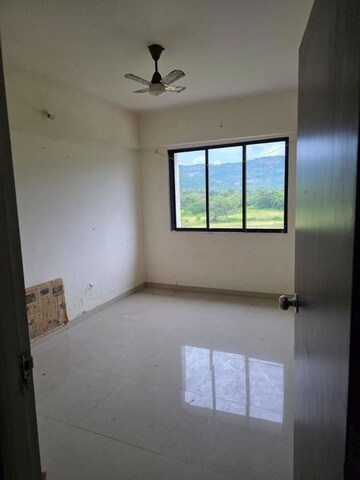 Room in 1 BHK Apartment at Nehru Nagar Sharada CHS, Kurla East – for Rent